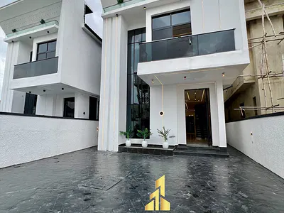 Uniquely Designed 5 Bed Fully Detached Luxury Home with BQ — Lekki, Lagos