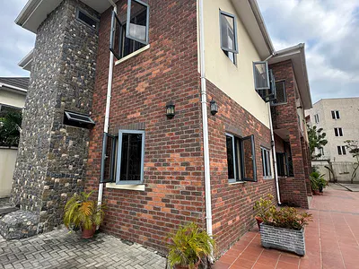 Self Serviced 3 Bedrooms Apartment Available — Lekki, Lagos