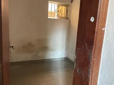 Spacious Studio Room with Kitchen — Ikoyi, Lagos