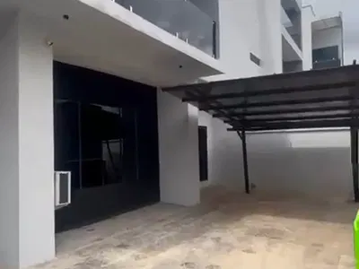 4 Bed 4 Bath 1 BQ Family Lounge 1 Guest Toilet Fitted Kitchen Balcony — Omole Phase 2, Ikeja, Lagos