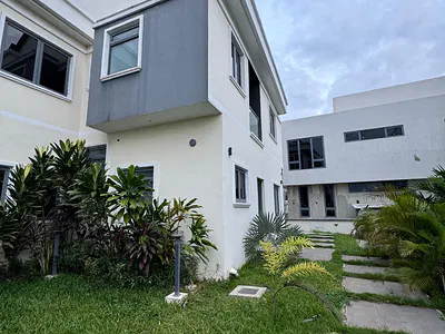 Luxury 4-Bedroom Semi-Detached House — Lekki, Lagos