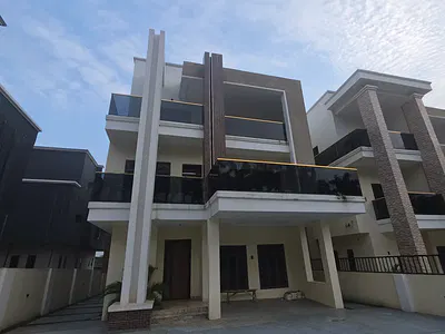 Luxury 5-Bedroom Fully Detached Duplex with BQ — Gwarinpa, Abuja
