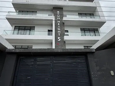 Highly Desirable 3 Bedroom Penthouse with Pool and Gym — Lekki, Lagos