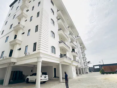 Luxury 2 Bedroom Apartment with BQ + Elevator + Swimming Pool + Gym — Lekki Phase 1, Lekki, Lagos