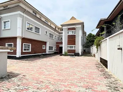 Modern 3 Bedroom Apartment with Pool — Off Admiralty Way, Lekki Phase 1, Lekki, Lagos