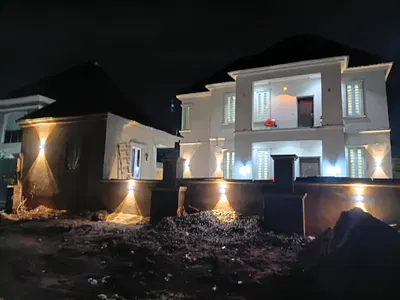 Luxury 4 Bedroom Detach Duplex with Scurry — Estate Off Von Road Lugbe, Lugbe District, Abuja