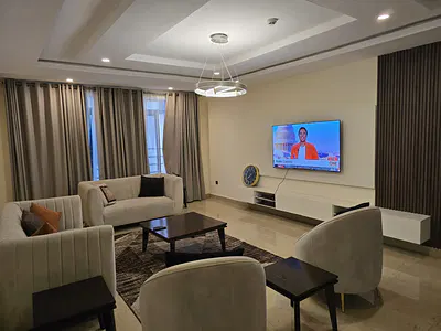 Serviced 3 Bedroom Apartment with BQ, a Pool, 22HRS Back-Up Gen — Victoria Island (VI), Lagos