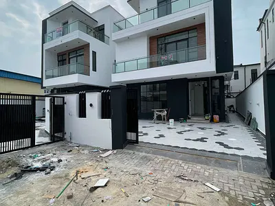 Contemporary 5 Bedroom Fully Detached Duplex — Lekki, Lagos