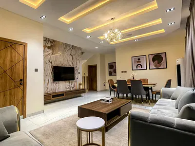 4 Bedroom Apartment with Swimming Pool and Jacuzzi — Ibadan, Oyo