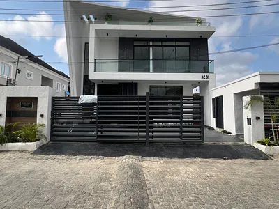 Excellent 5 Bedroom Duplex, a Pool, BQ — Ajah, Lagos
