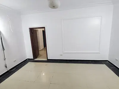 Spacious 1bedroom Miniflat Upstairs with Balcony and Swimming Pool — Off Admiralty Way, Lekki Phase 1, Lekki, Lagos