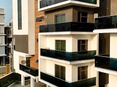 Fully Furnished 2 Bedroom Apartment with an Elevator, Pool and a Gym. — Lekki, Lagos