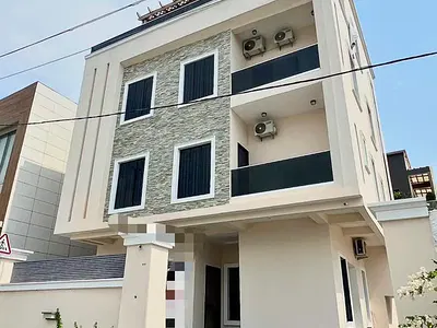 5 Bedroom Detached Duplex with Cinema — Lekki, Lagos