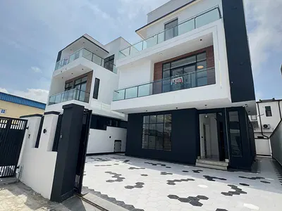 Luxury 5 Bedroom Fully Detached Duplex with BQ — Chevron, Lekki, Lagos