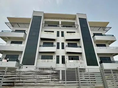 Spaciously Built 3 Bedroom Maisonette with BQ & Elevator — Maryland, Lagos