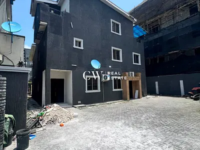 Detached Commercial Building — Lekki Phase 1, Lekki, Lagos