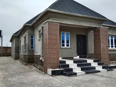 Luxury 3 Bedroom Flat — Orisumbare Community Before Beloved of God School, Owode, Ede North, Osun