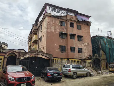 Vacant 3 Storey Building of 9flats, Open Space Atop — Oniyo Close, Fadeyi, Shomolu, Lagos