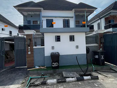 Distress 4 Bedroom Semi Detached Duplex — Chevron, Lekki, Lagos