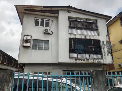 2 Storey Building Comprising Flats — Oyedele Close, Shomolu, Lagos
