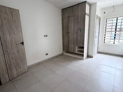 Serviced Semi Masters Sharing Kitchen Upstairs — Lekki, Lagos