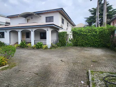 Detached House with 2-Room BQ — Lekki, Lagos