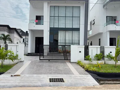 Luxurious 4 Bedroom Fully Detached Duplex with BQ & Pool — Thomas Estate, Ajah, Lagos