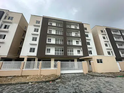 Well Finished Fully Serviced 3 Bedroom Flat — Lekki, Lagos