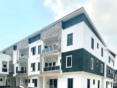 Modern 2bedrooms Apartment & Terrace Duplex with All Rooms En — Ajah, Lagos