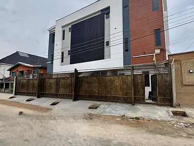 New & Beautifully Built 2 Bedroom Apartment — Surulere, Lagos