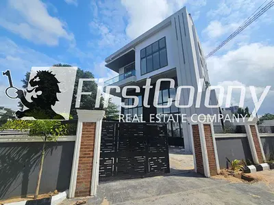 Grandiose Contemporary 5 Bedroom Detached House (with 2-Room BQ) — Ikoyi, Lagos
