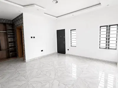 Spacious Clean Master Bedroom in a Shared Apartment — Lekki, Lagos