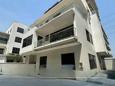 5 Bedroom Fully Detached Duplex with BQ and Pool — Banana Island, Ikoyi, Lagos
