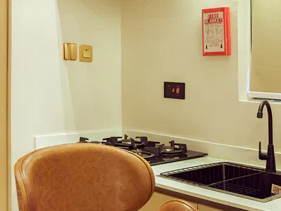 Massive Affordable Studio Apartment in a Serene Neighborhood — Fully Furnished 24HRS Studio Apartment in a Well Serene Neighborhood, Surulere, Lagos