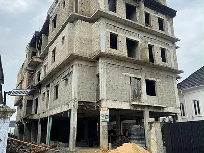 Massive 1 Bedroom Apartment in a Well Secured Environment — Lekki, Lagos