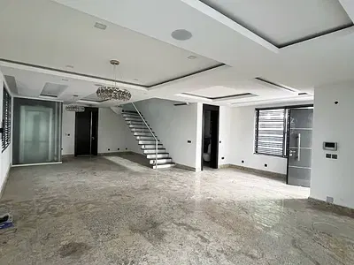 5 Bed Fully Detached in a Mini Estate — Ikoyi, Lagos