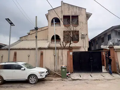 Building of 3bedrooms Flats 3 Units — Gated Close, Akiode, Ojodu, Lagos