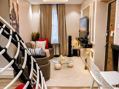 Luxury 2 Bed Apartment with 247 Light &wifi — Ikeja, Lagos