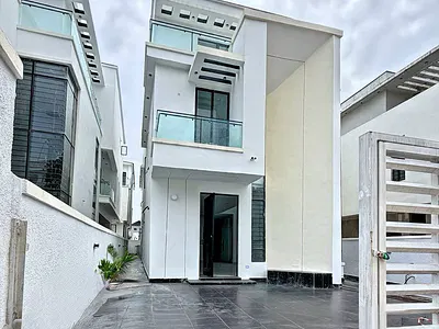 5 Bedroom Detached Duplex — Lekki, Lagos