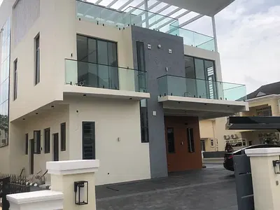 Newly Built Modern 5 Bedroom Detached Duplex — Lekki, Lagos