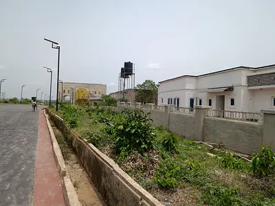 Land — Ido, Ologuneru, Ibadan, Oyo