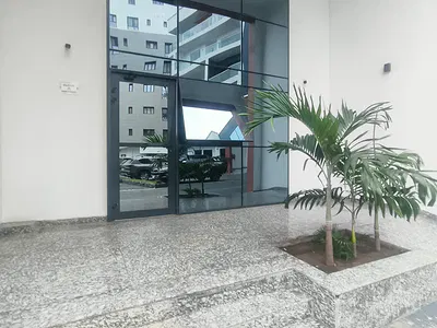 Clean 3 Bed Apartment with BQ, Pool, Gym Etc — Ikoyi, Lagos