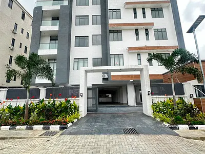 Pacious 2 Bedroom Apartment with Swimming Pool, Elevator and Gym — Lekki, Lagos