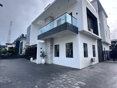 Contemporary 5 Bedrooms Detached Duplex with Swimming Pool — Vintage Estate, Ikate, Lekki, Lagos