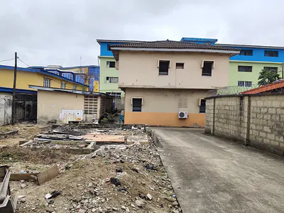 A Fenced & Gated Land of 850 Square Meters — Hussey Street, Yaba, Lagos