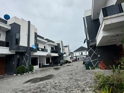 Luxurious 4 Bedroom Semi Detached with Boys Quarters — Lekki, Lagos