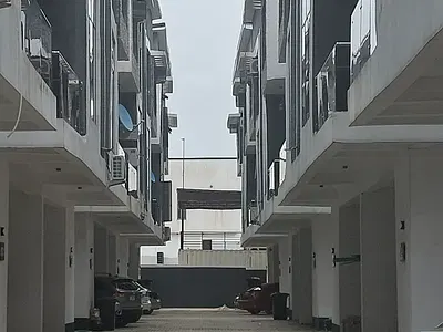 5 Bedroom Duplex — General Paint, Ajah, Lagos