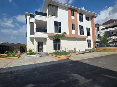 Furnished 5 Bedrooms Stunning Detached Duplex, Experience Luxury — Asokoro District, Abuja