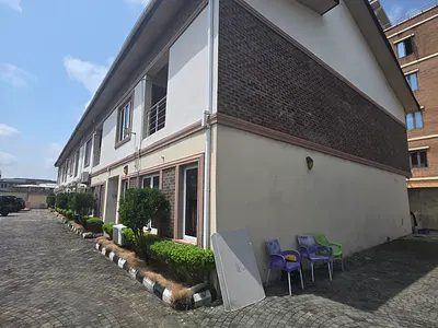 Standard Furnished 5-Bedroom Terrace with BQ Within Oniru — Victoria Island (VI), Lagos