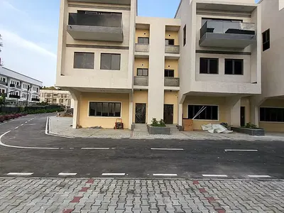Newly Built 4 Bedroom Terrace Duplex with BQ — Guzape District, Abuja